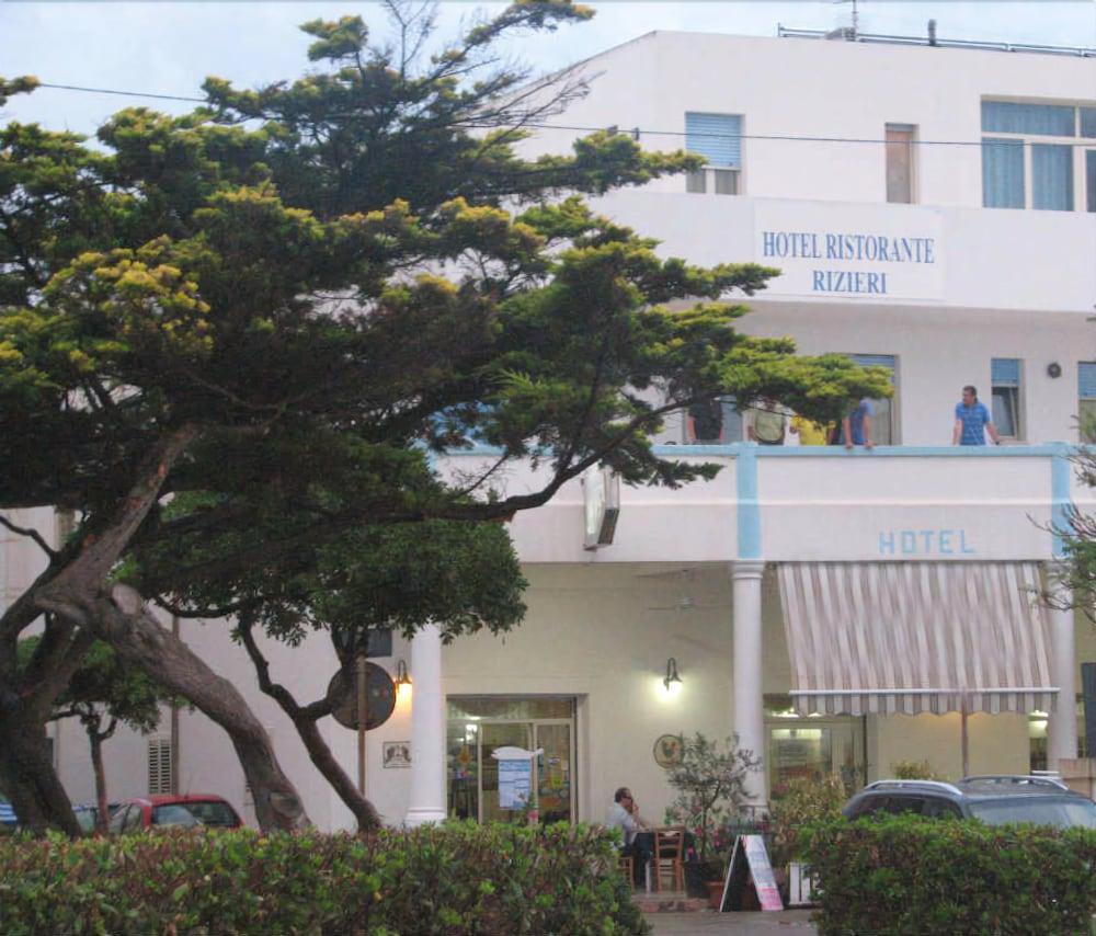 Hotel Rizieri 레우카 외부 사진
